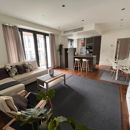 Deluxe 1-Bed Apartment In The City Centre ยิบรอลตาร์ ภายนอก รูปภาพ